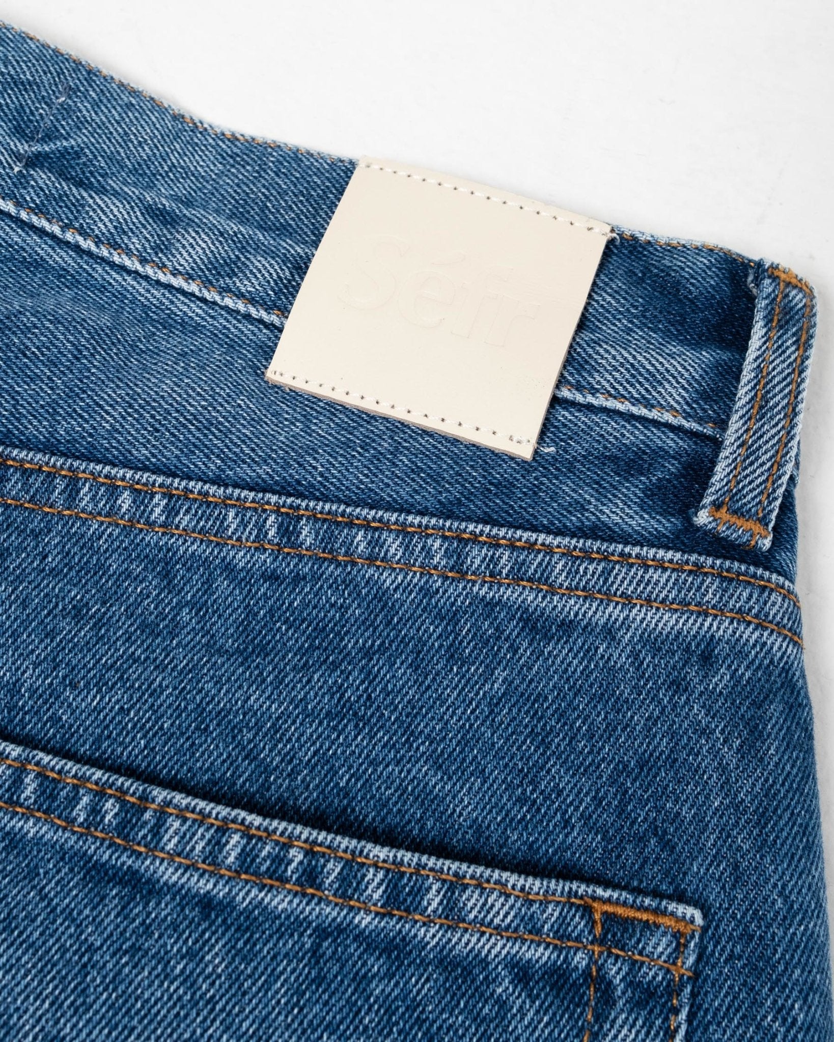 Straight Cut Jeans Worn Wash - Meadow